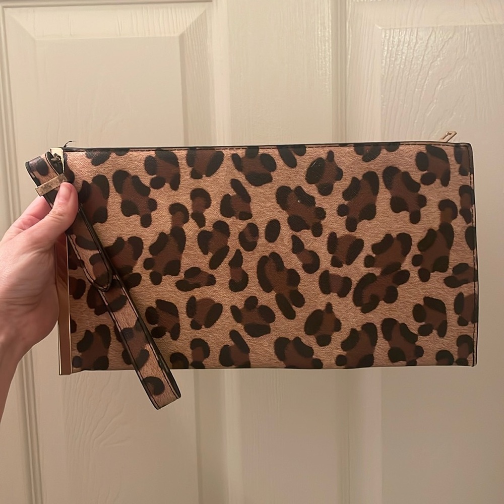 Leopard print clutch